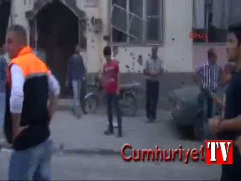 Kilis' 2 roketatar mermisi atıldı... Olay yerinden ilk görüntüler