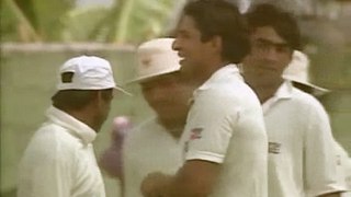 Wasim Akram 4_18 vs West Indies 1993 _ GREAT SPELL-UygexsF8PHs