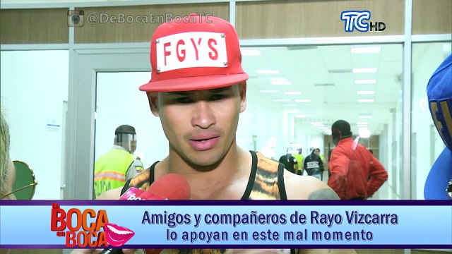 Amigos y compañeros de Rayo Vizcarra lo apoyan en este mal momento
