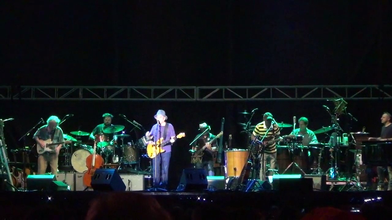The Cool Cool River - Paul Simon - Beale St Festival Memphis 5/1/2016