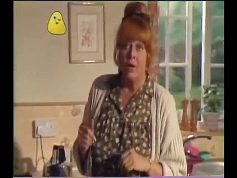 YTP: Come outside: Auntie Mabel bangs her head off of her plane