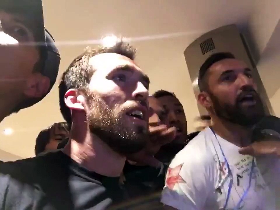 The Moment The Leicester City Football Club Players Became Premier League Champions!