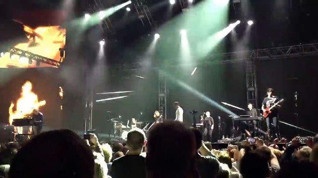 A-ha - The Sun Always Shines On T.V. (live at Oslo Spektrum 01.05.16)