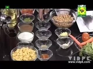 Cornflakes Chana Chaat   French Cream Soup by Chef Gulzar in Dawat  clip1
