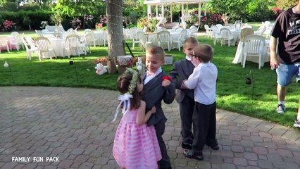 LOST TOOTH AT A WEDDING! || Mommy Monday