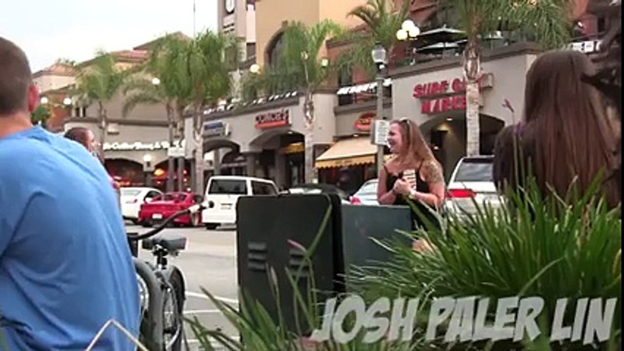 Dev Örümcek Şakası İnsanların Aklını Aldı.. Yok Böyle Bir Şe