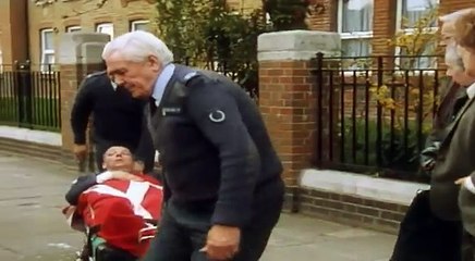 Mr. Bean - Heart Attack & First Aid