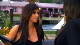 Kourtney and Kim Take Miami - S 3 E 12