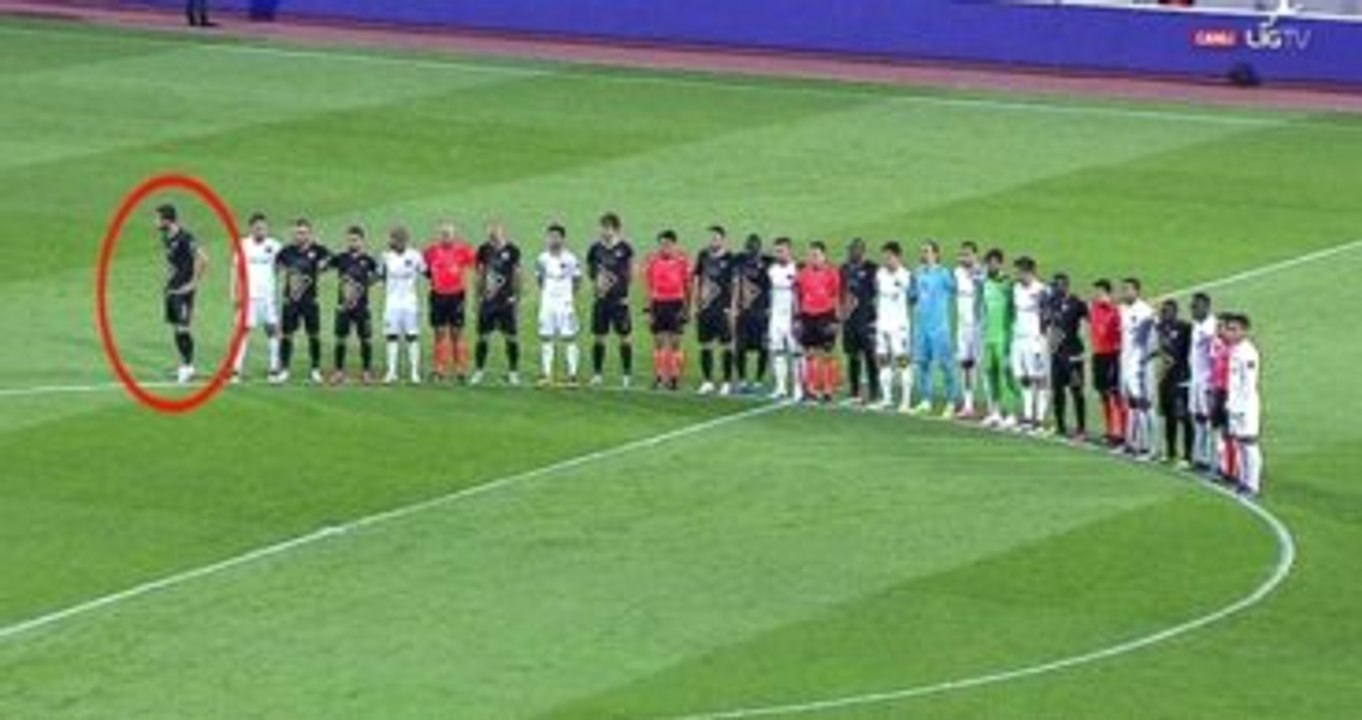 Osmanlısporlu Uğur Demirok, Maç Öncesi Hakemleri Prostesto Etti