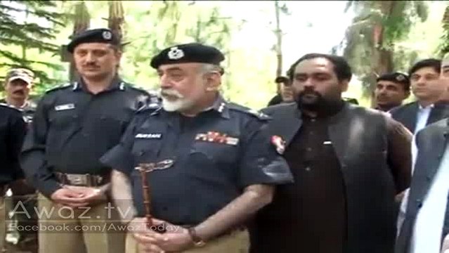 IG Police KPK is Praising Police constables who helped to catch the murderers of SORAN SINGH Shaheed