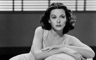 Top 10 Most Beautiful Actresses Born In 1910s