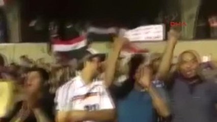 Irak'ta El Sadr Yanlısı Göstericiler İran'a Karşı Sloganlar Attı