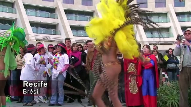 Il gonfle ses muscles avec des stéroïdes et des injections de synthol