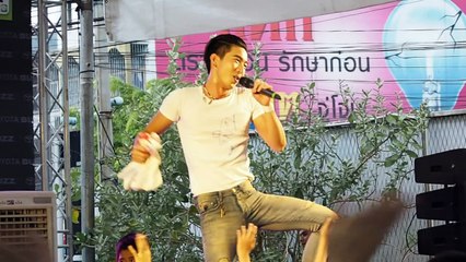 [FanCam]TONO - ชายคนหนึ่ง @ Toyota Buzz เสรีไทย