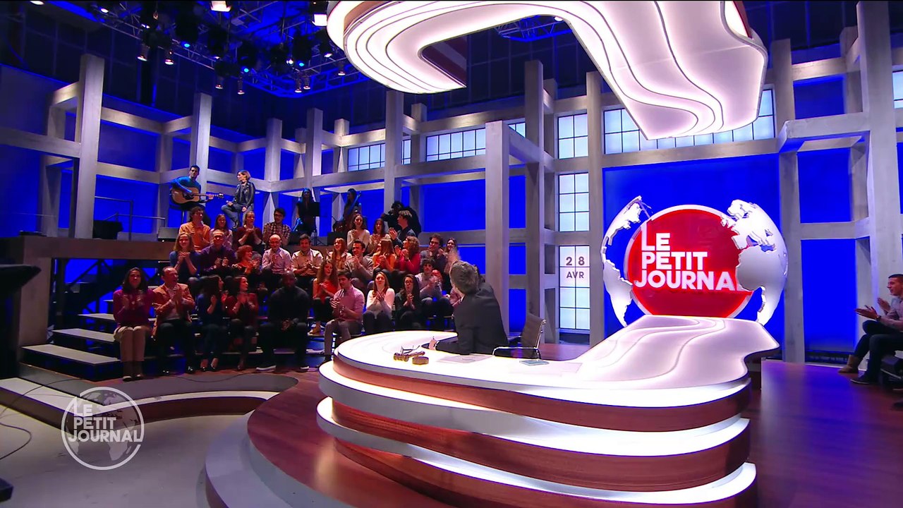 Gala Acoustic Version of FREED FROM DESIRE at LE PETIT JOURNAL