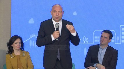 Manjani dhe Veliaj shpërndajnë hipotekat për 1352 apartamente - Top Channel Albania - News - Lajme