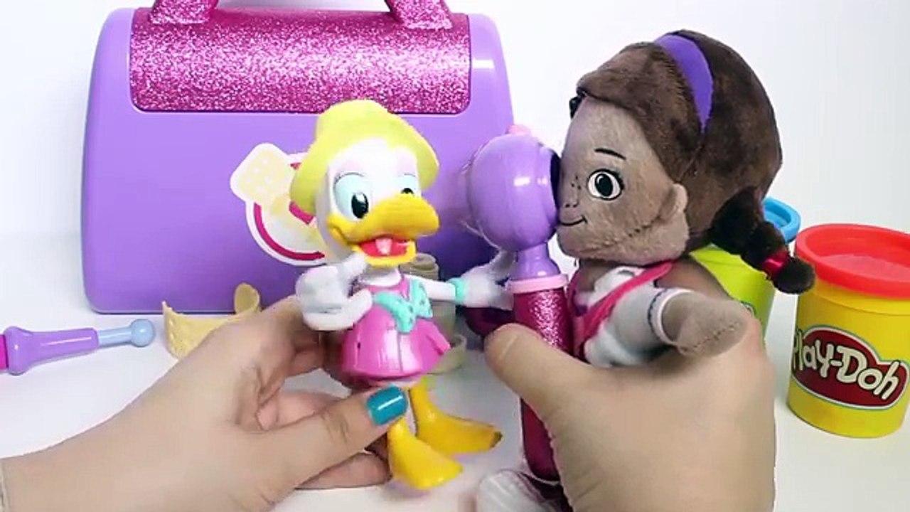 Doc McStuffins VS Olaf Frozen Stop Motion Video Play Doh Stop Motion Disney Junior Toy Videos