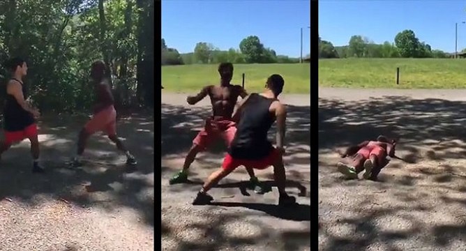 Un coup de poing renversant