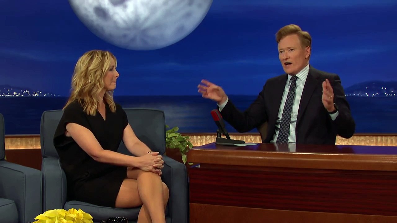 Lisa Kudrow: Irish Ancestry Is Impossible To Trace! - CONAN on TBS