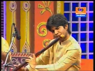 Carnatic flute - J.A.Jayanth presents - Bhajare Yadunatham - Bhajan -Peelu