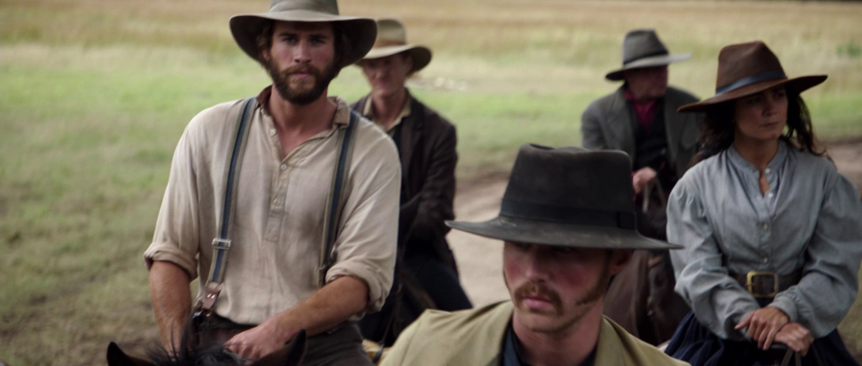 TRAILER THE DUEL with Liam Hemsworth