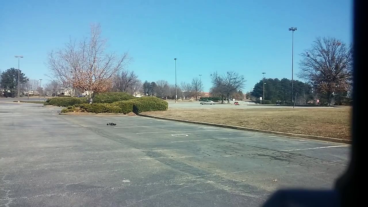 Traxxas Bandit Vxl 3s run and crash.lol