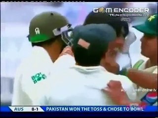 Comparison Between Wasim Akram and Amir bowling