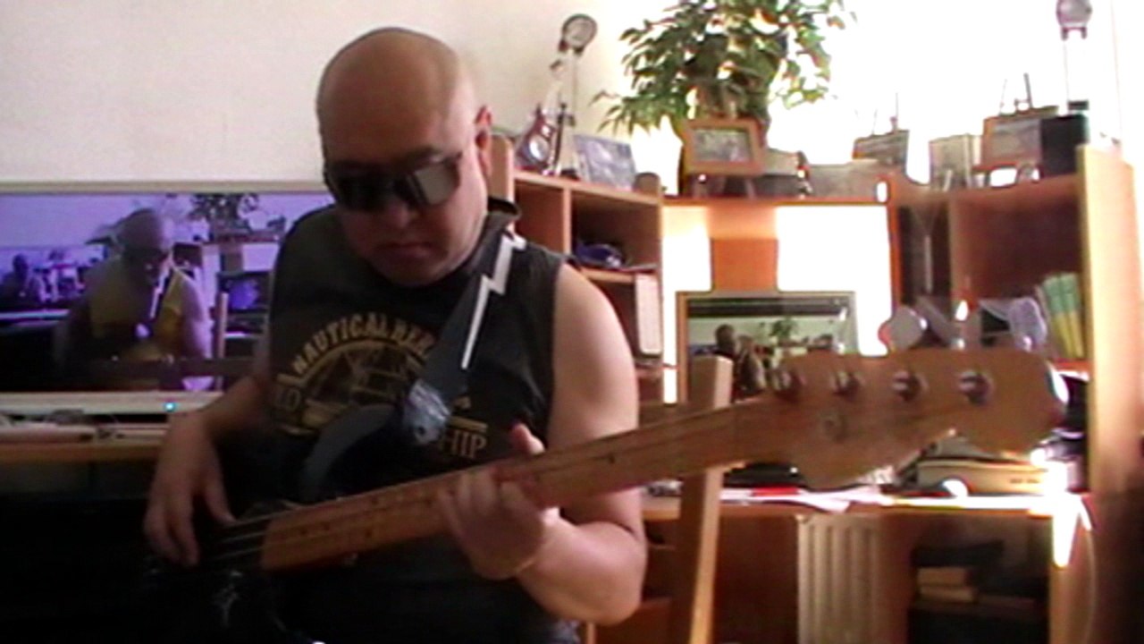 Herbie Hancock & Marcus Miller Spider Live Tokyo HD720 m2 Basscover2 Bob Roha