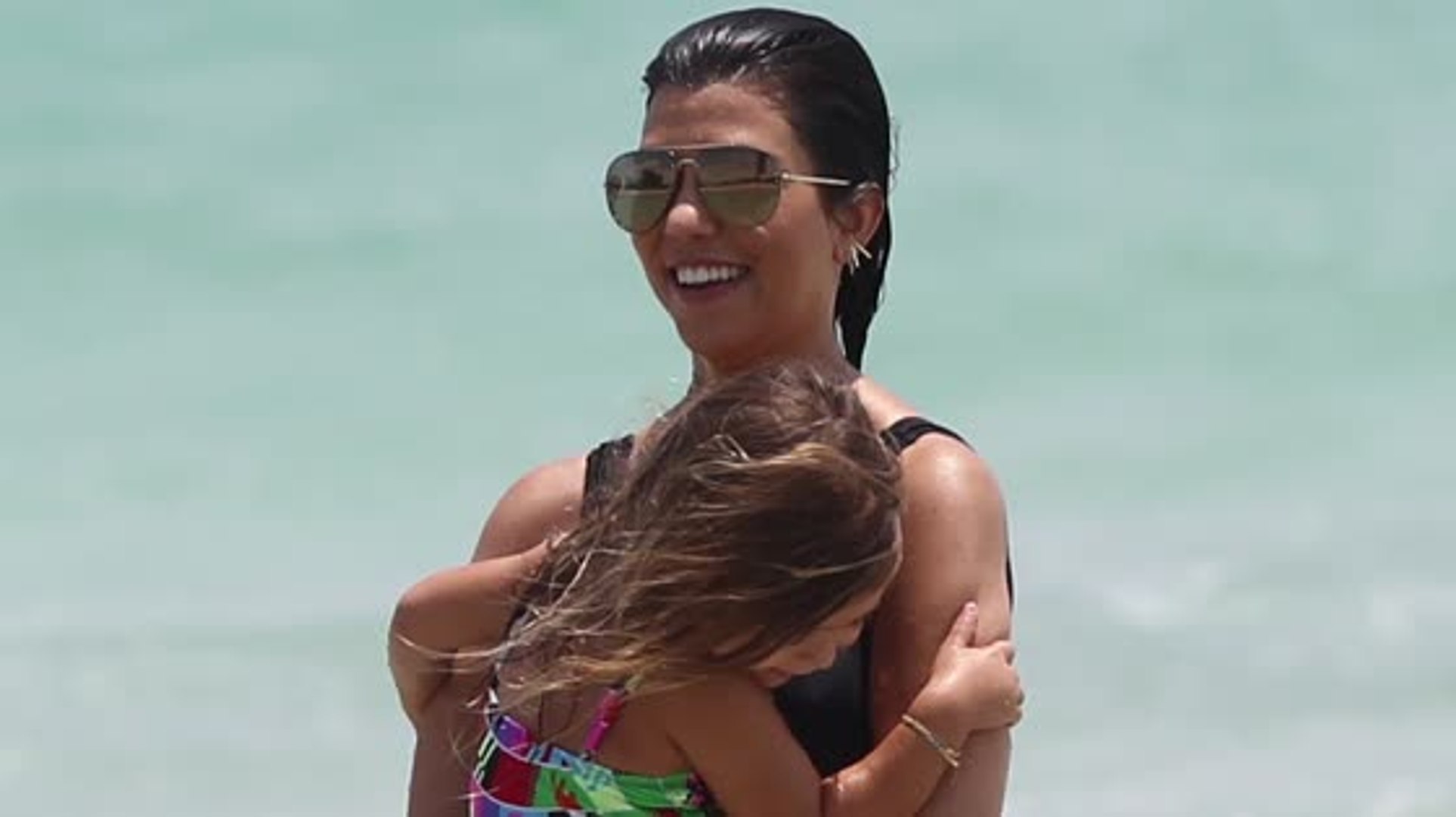 ⁣Kourtney Kardashian Vacations in Miami Beach