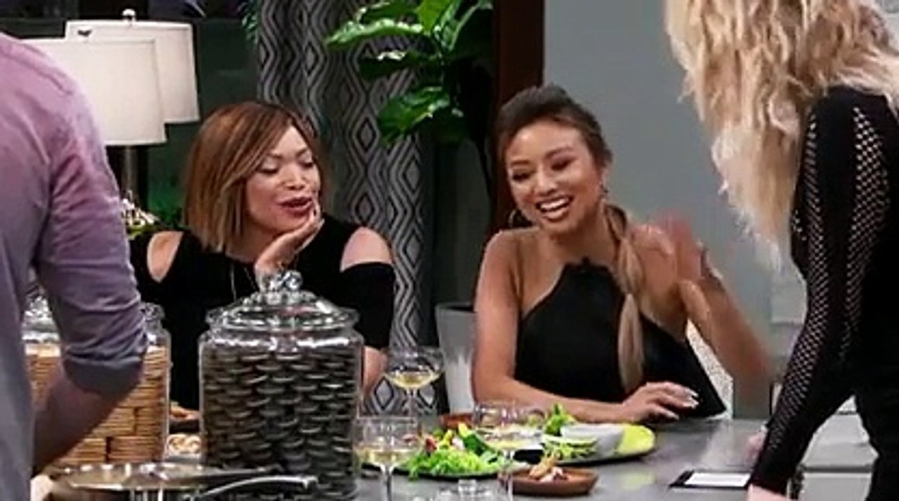 Kocktails With Khloe 01 - 12