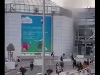 Bomb blast at Brussels airport, 18 killed