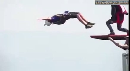 Low altitude parachute race launches in southwest China