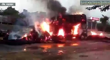 Truck collides with electric wire, fire water were 25 bikes