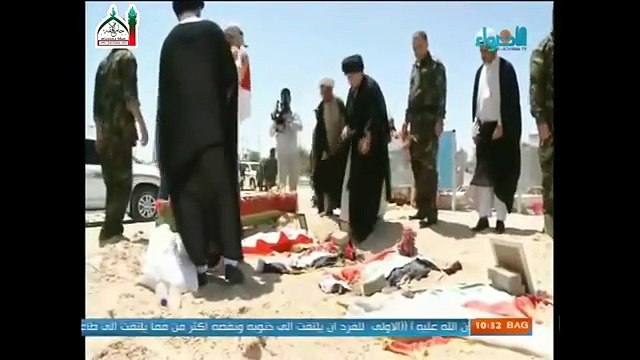 زيارة السيد القائد مقتدى الصدر مقبرة شهداء سرايا السلام ومرقد السيد الشهيد محمد الصدر قدس