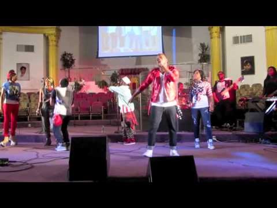 LIVRE' Straight Churchin'