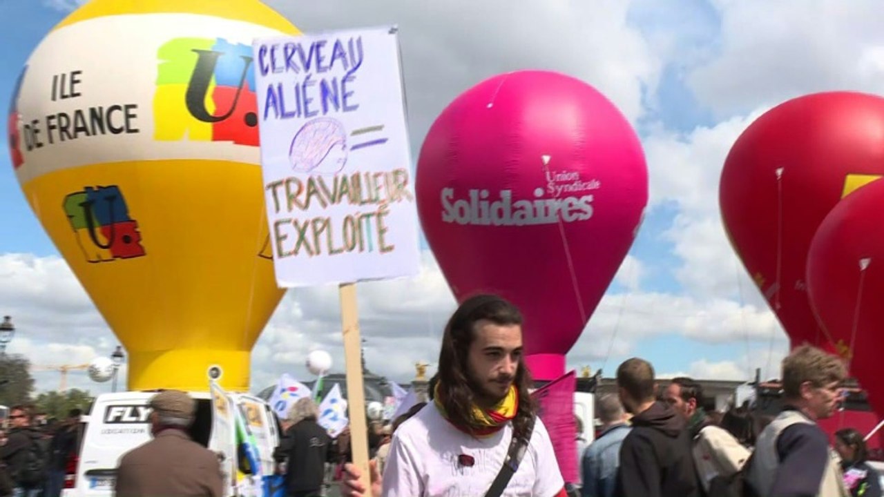 Loi travail: le projet a entamé, sous pression, son marathon parlementaire