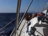 Navegando Rodos-Simi con 25 nudos (DODECANESAS)