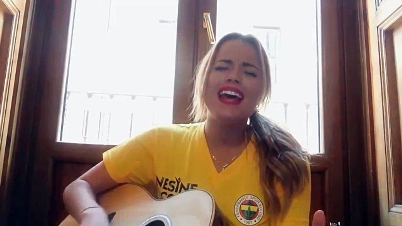 Madrid'deki güzelin Fenerbahçe aşkı bitmiyor!