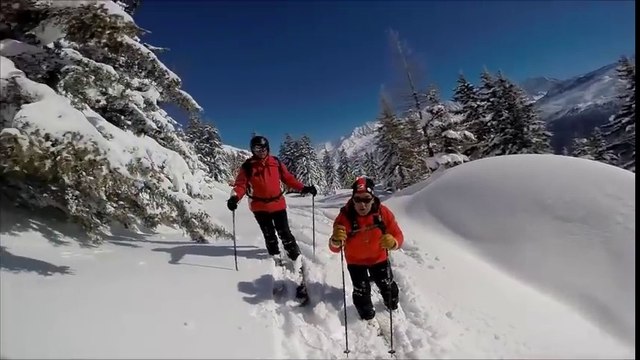Des skieurs s'insultent après un toucher de bâton en hors piste
