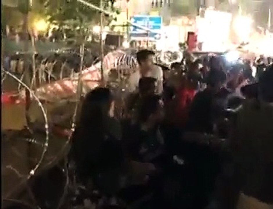 PTI Jalsa, another Shameful video misbehaving by girls embarassing