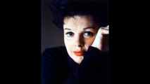 Judy Garland Over The Rainbow, Live Paris 1960, THE BEST LIVE VERSION!!!
