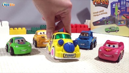 МАШИНКИ мультфильм Паравозик, пирамида из кубиков