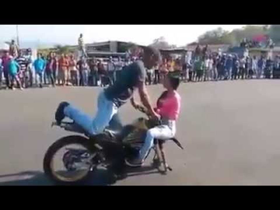 Amazing Bike Stunt Without Front Wheel-Funny Videos-Whatsapp Videos-Prank Videos-Funny Vines-Viral Video-Funny Fails-Funny Compilations-Just For Laughs