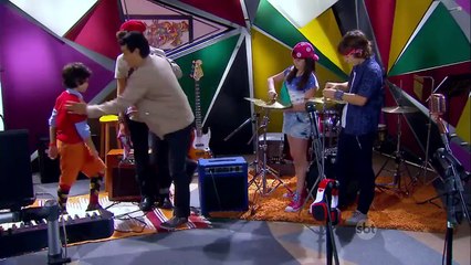 Cúmplices de um Resgate (02/05/16) Manu reencontra Téo e Isa na gravadora