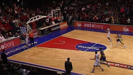 Terug in 2010: toen Dourisseau ook vanaf eigen helft scoorde - RTV Noord