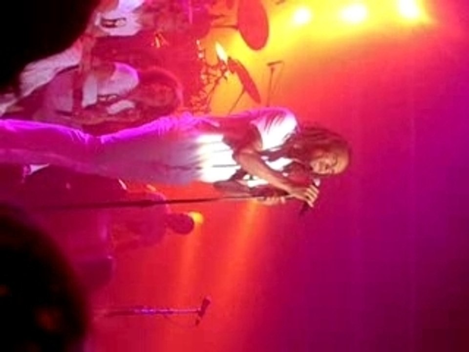 redemption song yannick noah concert paris