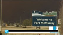 حريق غابات ضخم يجتاح مدينة فورت ماكموري في مقاطعة ألبرتا الكندية