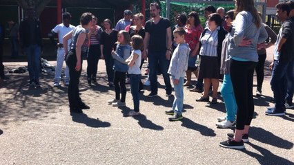 Jazz sous les pommiers. Préparation à la déambulation avec Red Line Crossers