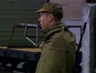 Солдаты s01e02