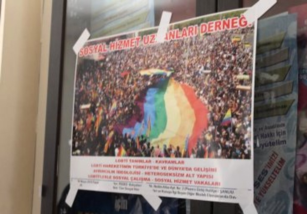 Hastanede Afiş Gerginliği! Başhekim: Miraç Kandilinde Bu Afiş Asılmaz